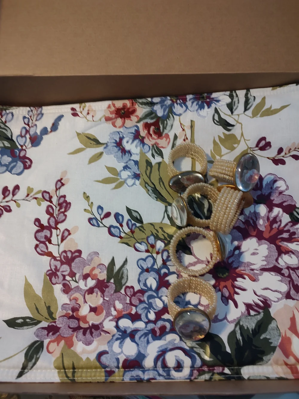Victorian Floral Placemats, Napkins, & Napkin Rings